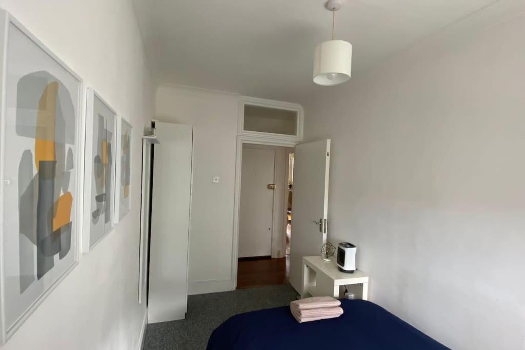 2 Bedroom Flat In Camberwell Green - Central Location With Excellent Connections To Tourist Attractions And Main London Airports Exterior foto